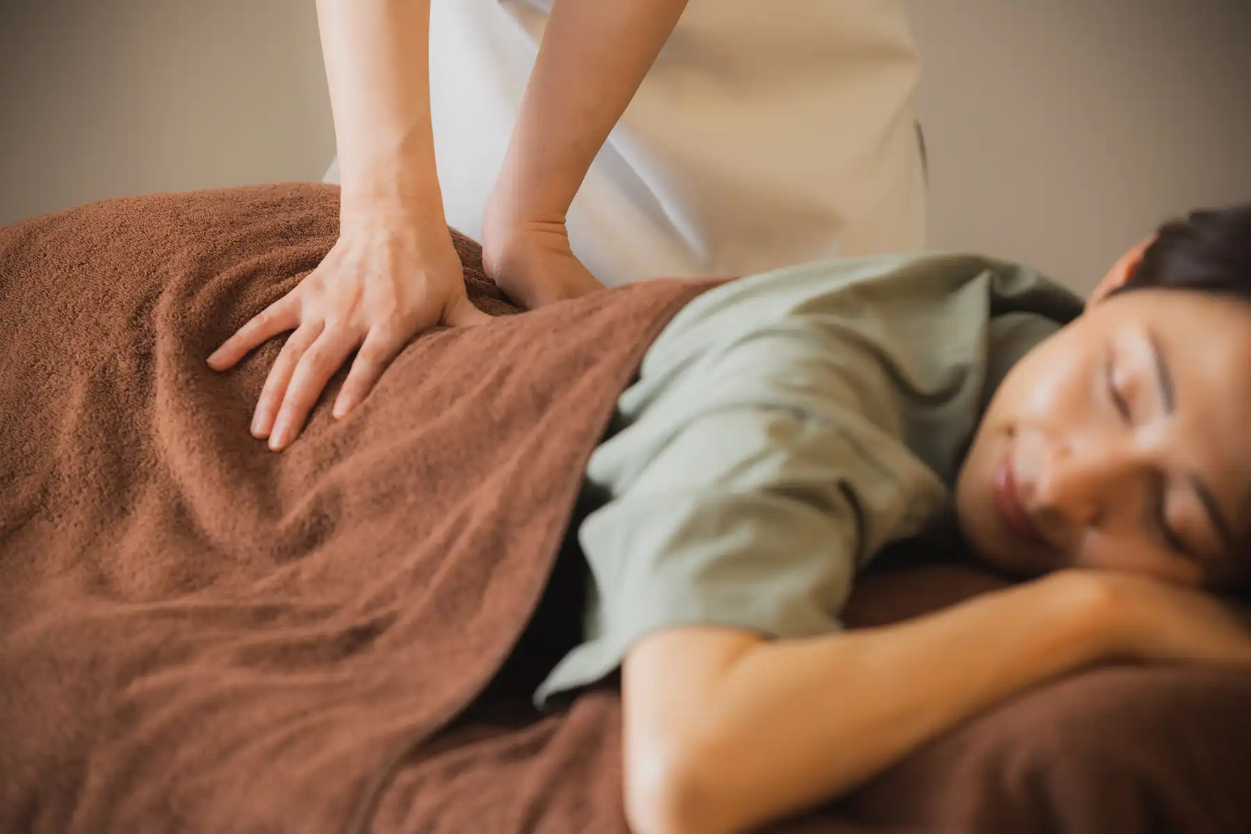 フェイシャル・全身マッサージ