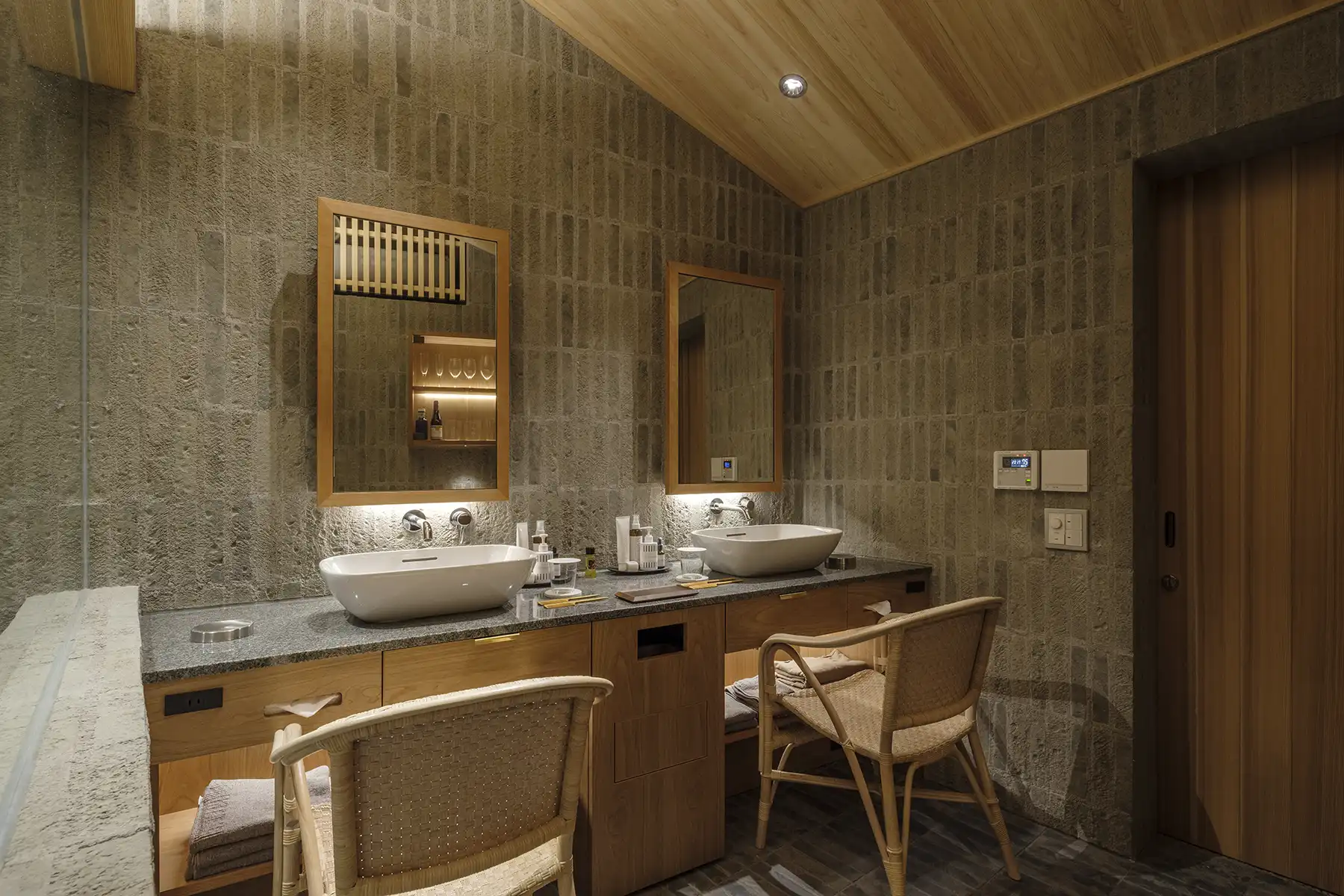 パウダールーム